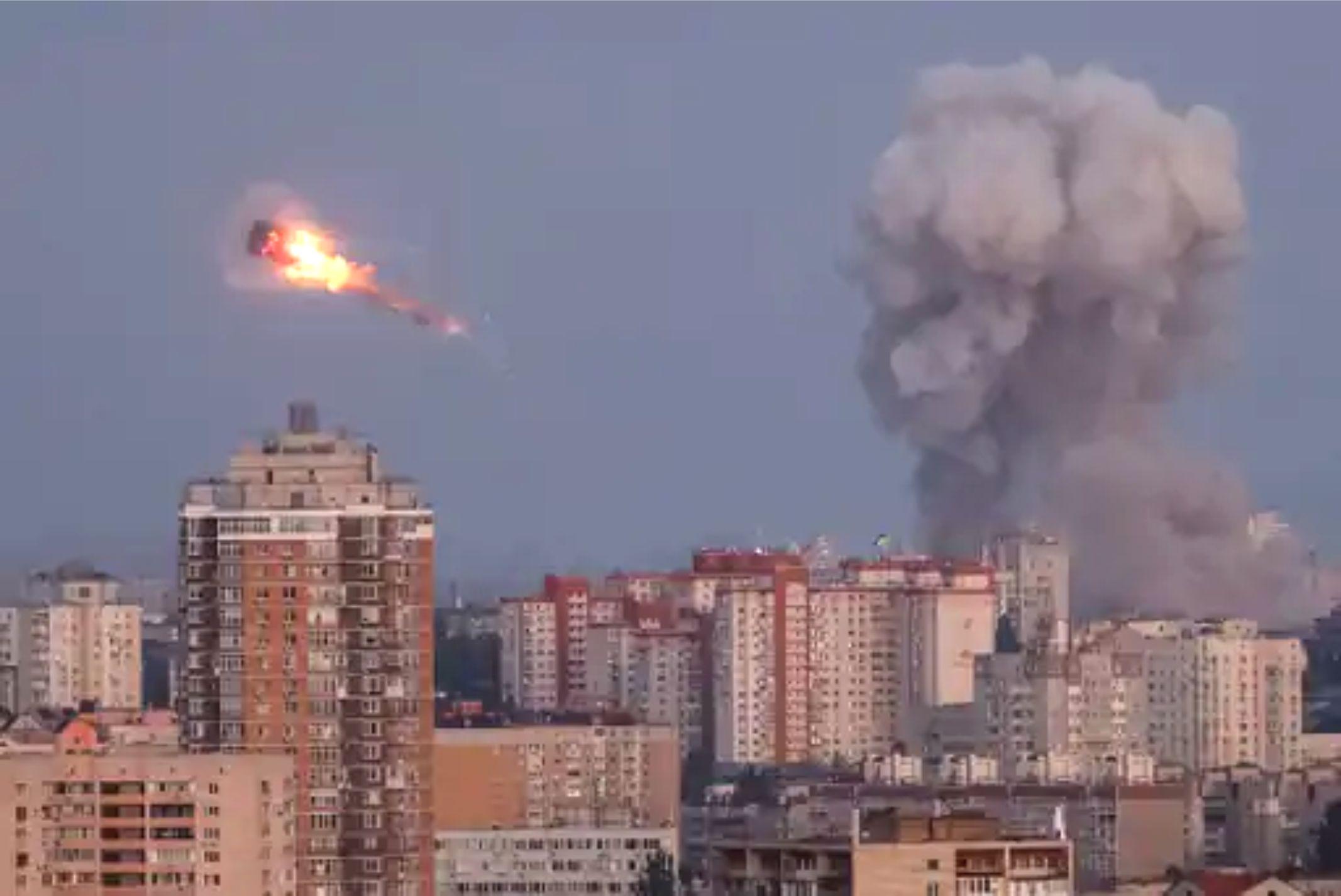 यूक्रेन के प्रधानमंत्री के कार्यालय पर रूस का हमला: