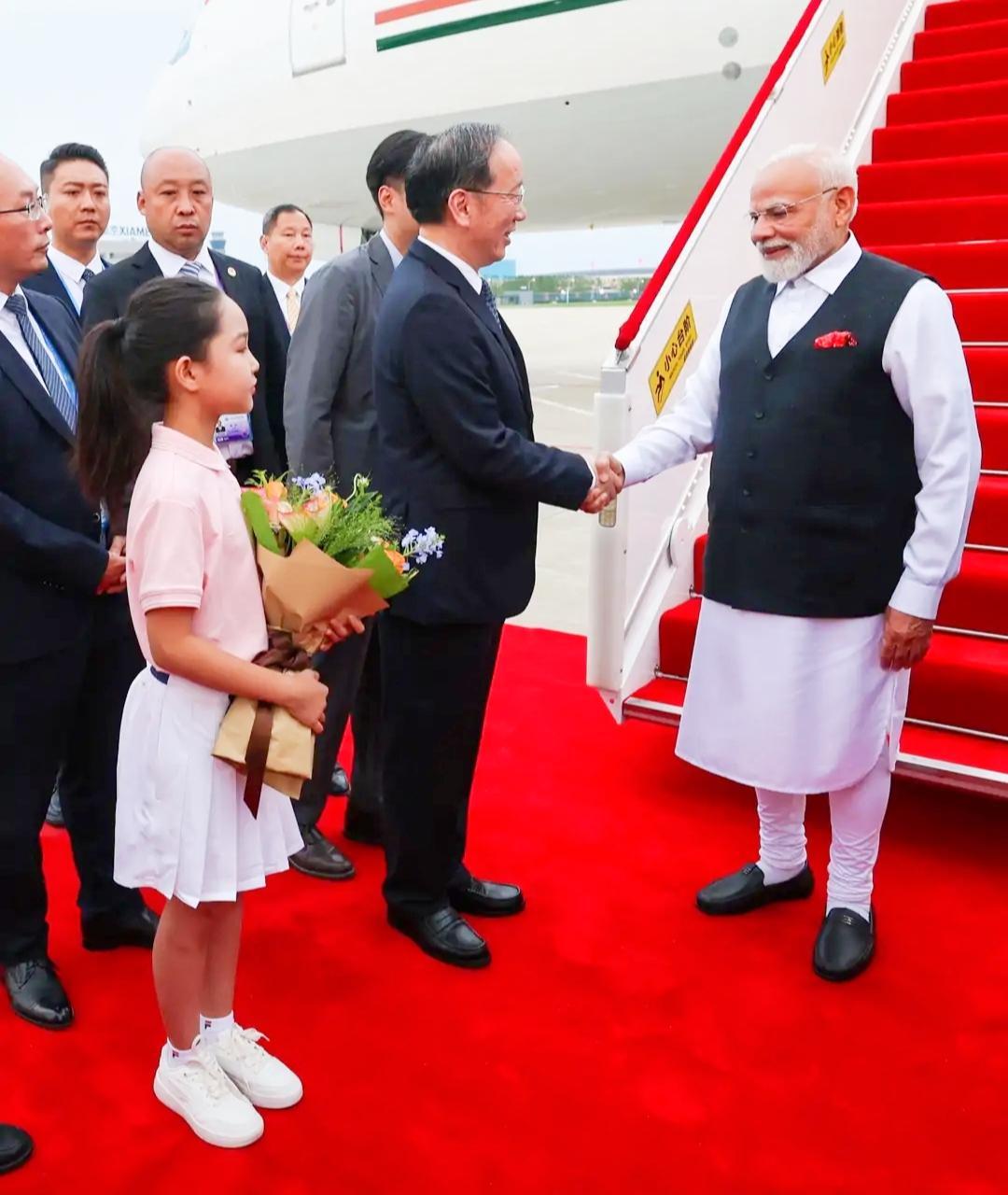 पीएम मोदी 7 साल बाद चीन पहुंचे, SCO समिट में हिस्सा लेंगे जिनपिंग-पुतिन से बातचीत करेंगे